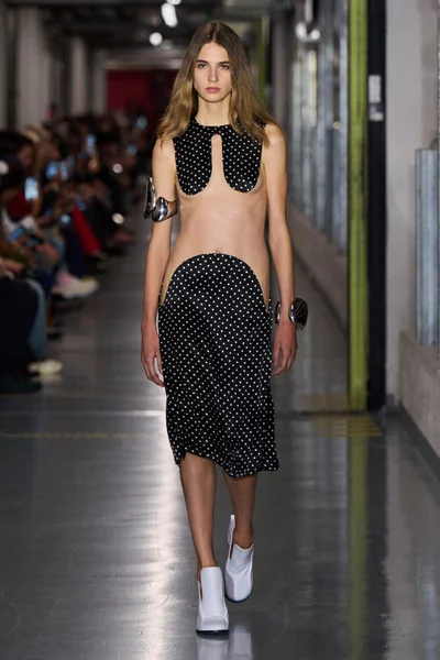 Look 45